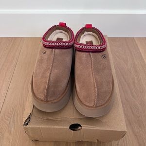 UGG Tasman platform slippers SIZE 9